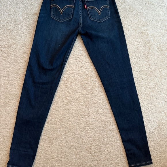 Women’s Levi’s 535 Super Skinny Jeans (size 4) - Picture 2 of 5